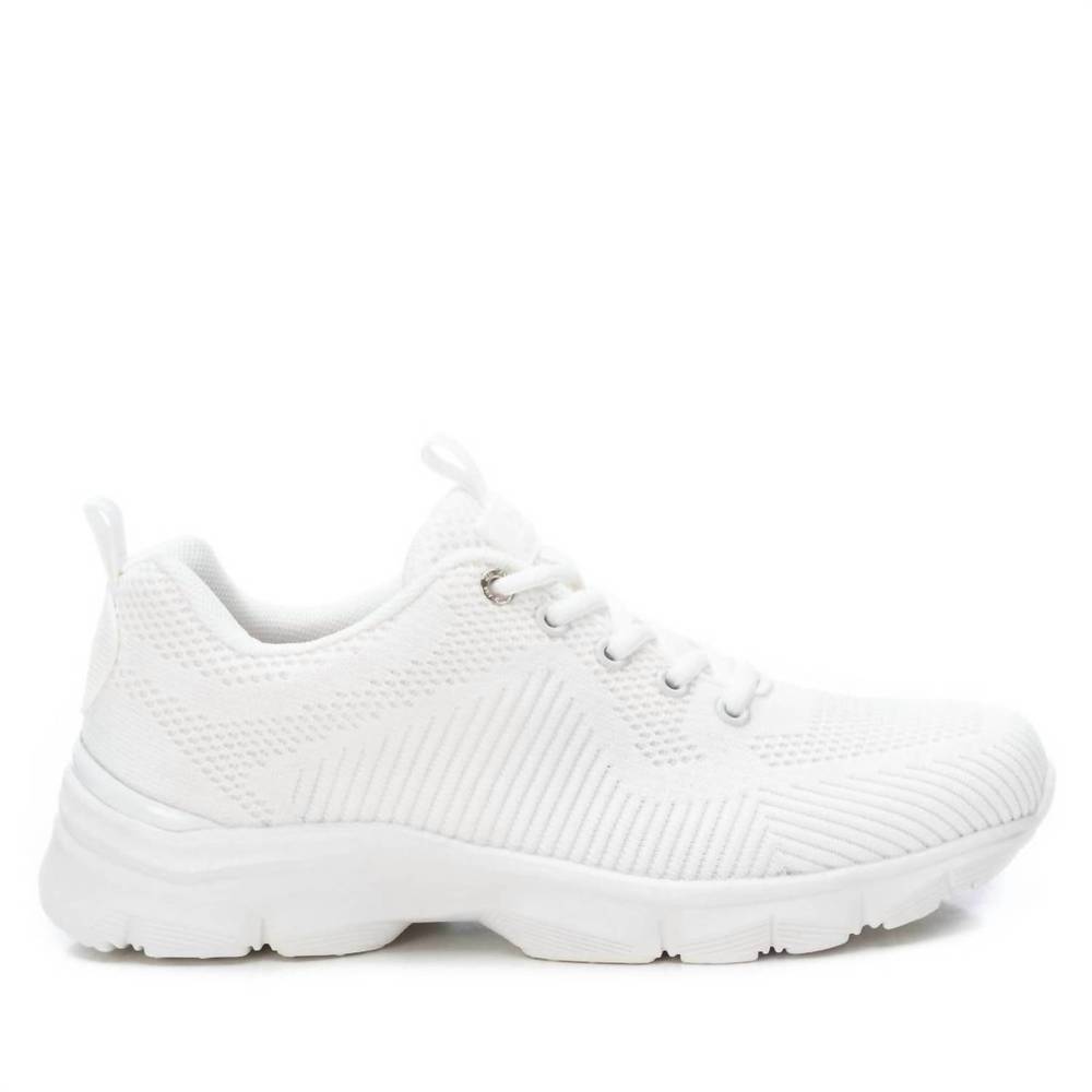 NEW XTI women's lace-up sneakers in white
